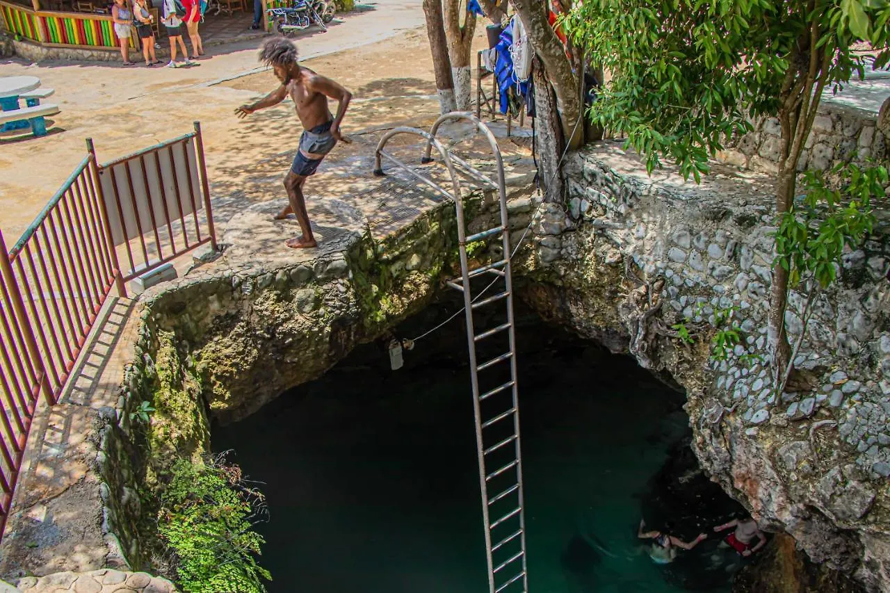 Haleys Paradise At Blue Hole Revival 0*,